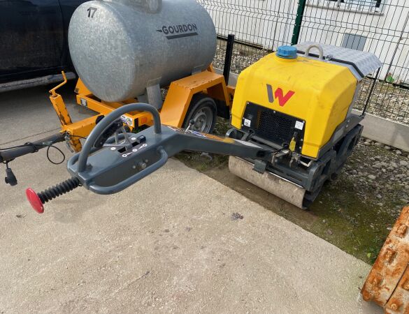 NEUSON 65 CM d'occasion