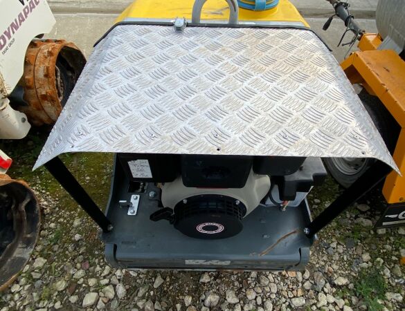 NEUSON 65 CM d'occasion