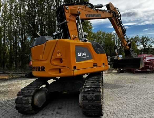 LIEBHERR R 914 COMPACT S d'occasion