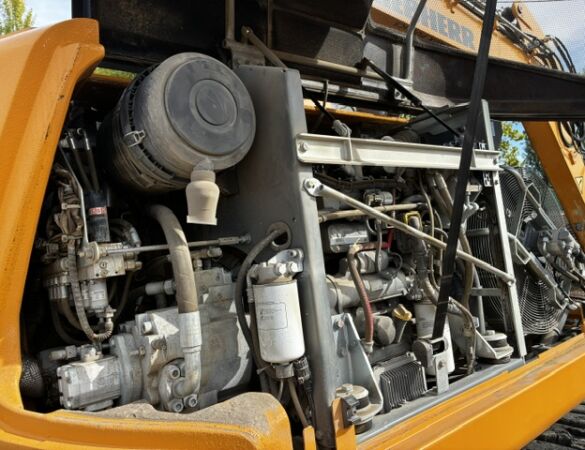 LIEBHERR R 914 COMPACT S d'occasion