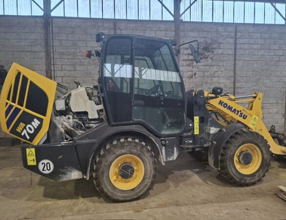 KOMATSU WA 70M-8E0 d'occasion