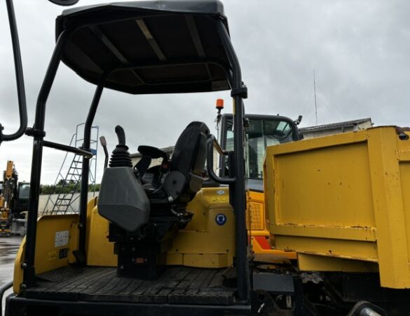 YANMAR C 30R-3 d'occasion