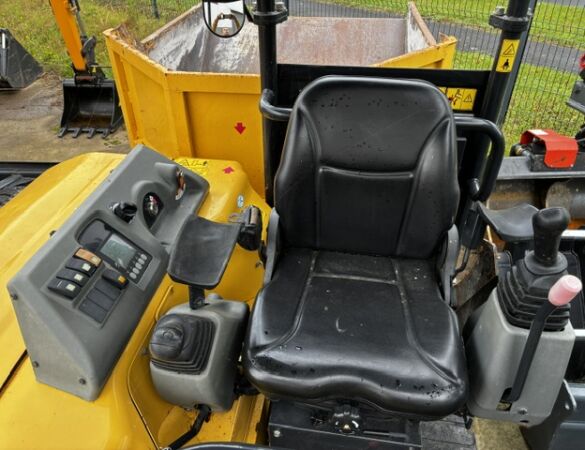 YANMAR C 30R-3 d'occasion