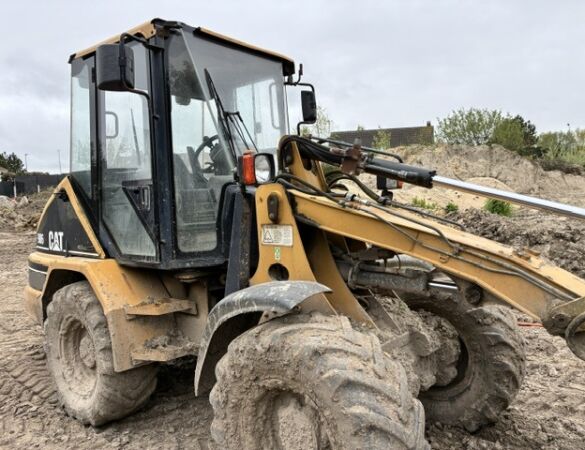CATERPILLAR 906 d'occasion