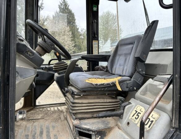 CATERPILLAR 906 d'occasion