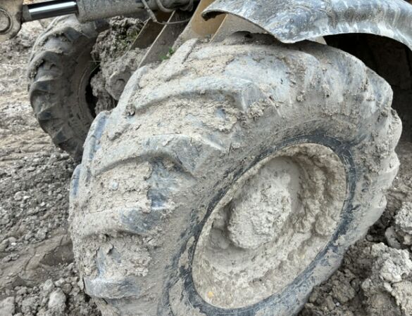 CATERPILLAR 906 d'occasion
